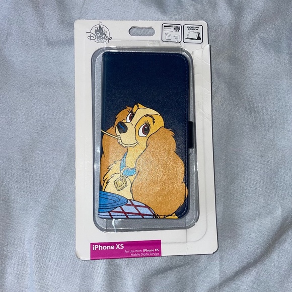Disney Park DTech XS Folio iPhone Case Lady & the Tramp Tony's Restaurant - Picture 4 of 7